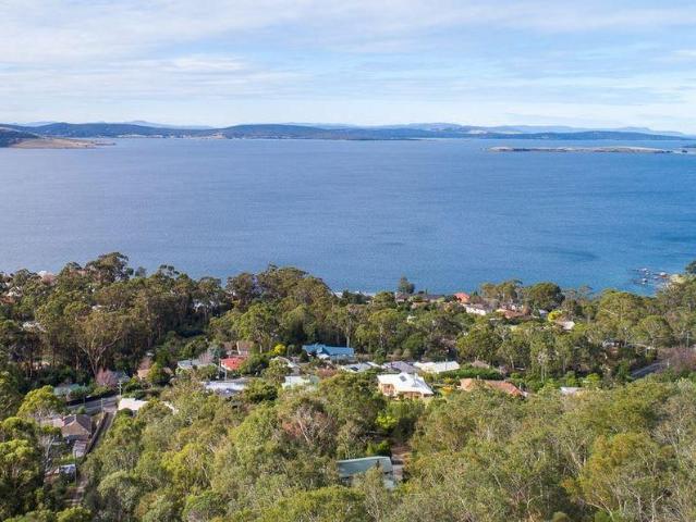 Land TAROONA TAS 104955308