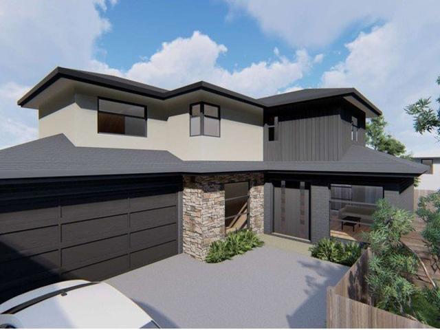 LAND WITH APPROVED PLANS IN A PREMIUM COURT LOCATION