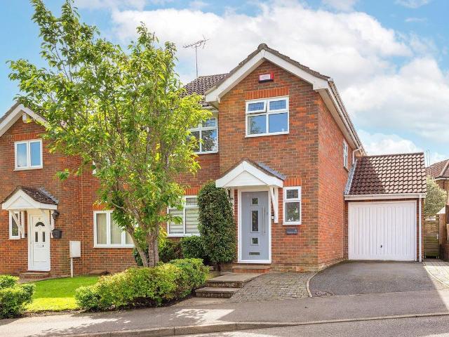 Landbury Walk, Ashford TN25, 3 bed property to rent, £1,750 pcm | PrimeLocation