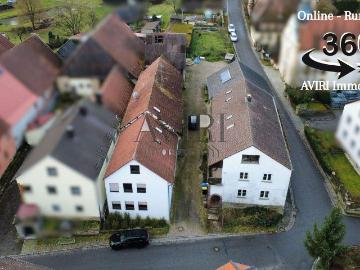Landgasthof insg. 18 zusätzliche Zimmer, saniertem Wohnhaus, Gaststätte, Pferdestall & separater Eigentumswohnung