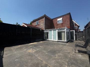 Landguard Road, Southampton SO15, 2 bed flat to rent, £1,200 pcm | PrimeLocation