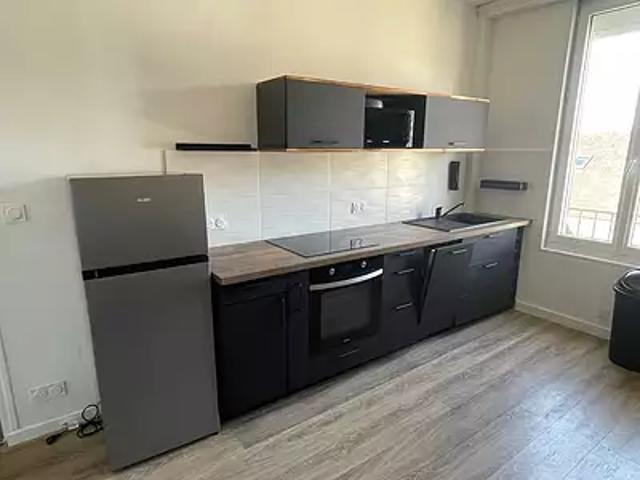 Landerneau 29800 Location appartement 2 pièces t2 au dernier étage