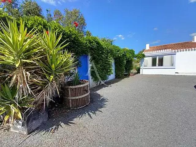 Landevieille 85220 Achat / Vente maison 8 pièces t8 au dernier étage