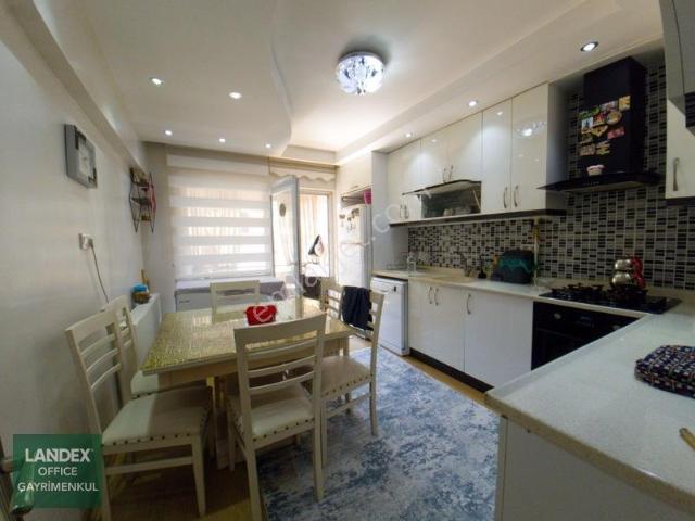 Landex'ten Topraklık'ta 160 M² 3+1 | 4 Katlı Binanın 4. Katı |