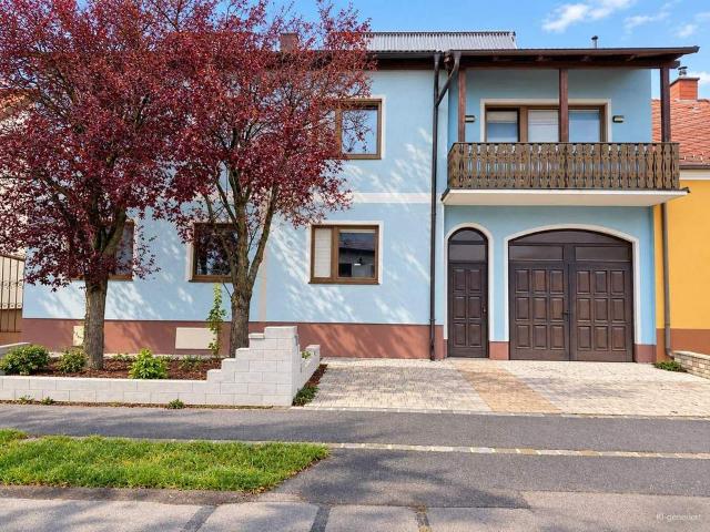 Landhaus Engelhartstetten zwei Wohnungen, großes Grundstück zusätzlicher Neubau möglich