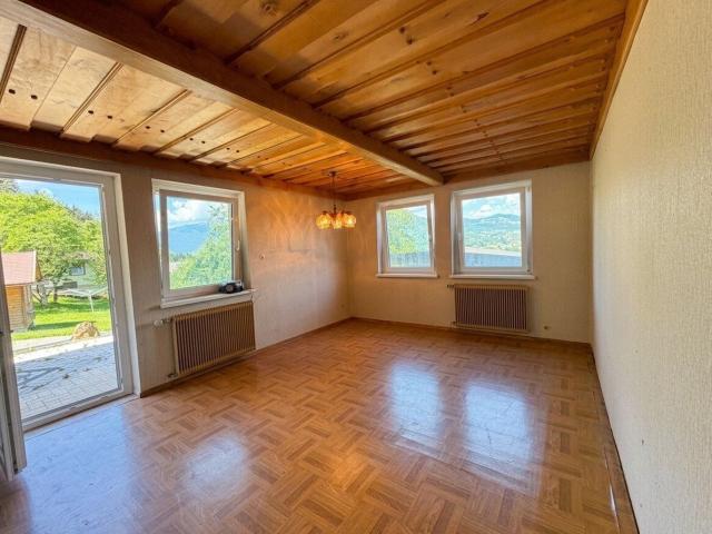 Landhaus in Aussichtslage Nahe Ossiacher See!