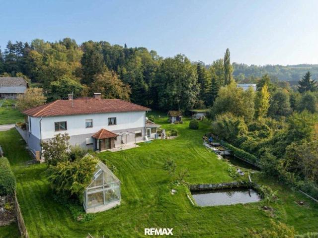 Landhaus in Scharten mit großem Garten, Fischteichanlage & eigenem Wald