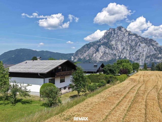 Landhaus mit ungewöhnlicher innenarchitektonischer Gestaltung!