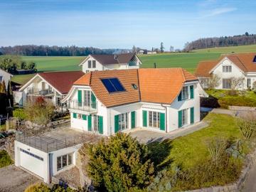 LANDHAUS PARADIES MIT RAUM FÜR LEBEN UND TRÄUME