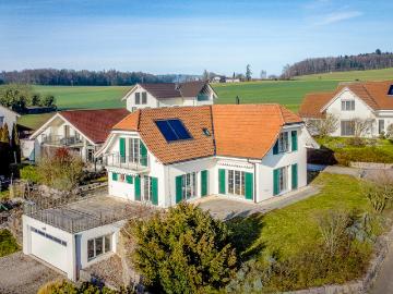 LANDHAUS PARADIES MIT RAUM FÜR LEBEN UND TRÄUME