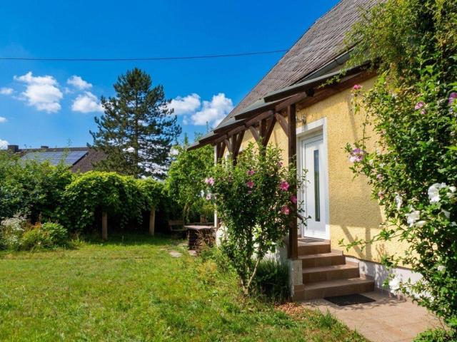 Landhaus, sonnige Natur Idylle 1522m² Garten, Nebengebäude & Doppelcarport