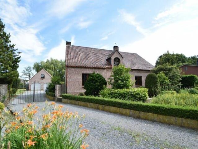 Landhuis met grote tuin