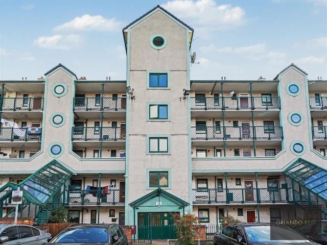 Landin House, Thomas Road E14, 1 bed flat to rent, £1,600 pcm | PrimeLocation