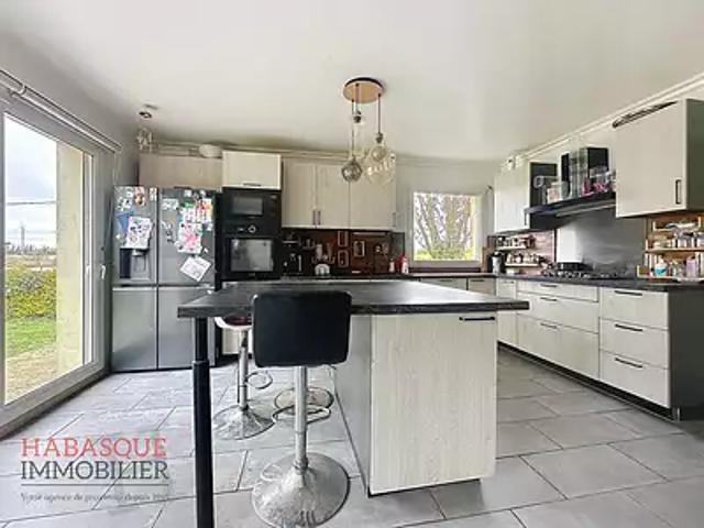 Landivisiau 29400 Achat / Vente maison 8 pièces t8