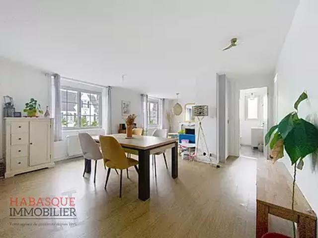 Landivisiau 29400 Location maison 4 pièces t4 au dernier étage jardin