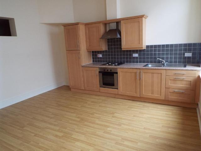 Landown House, Halifax, HX1 1 bed apartment to rent £500 pcm £115 pw
