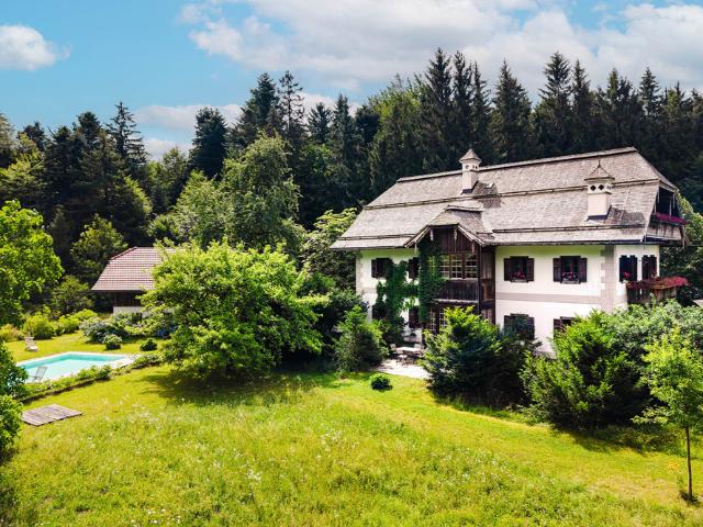Ländliche Idylle mit Charme! Ein außergewöhnliches Anwesen im Salzburger Seengebiet