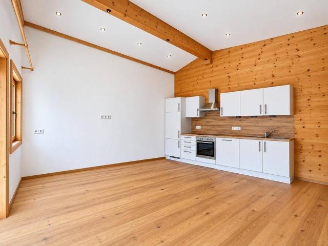Ländliche Ruhe & traumhafter Bergblick – 3 Zimmer Wohnung nahe Kirchberg
