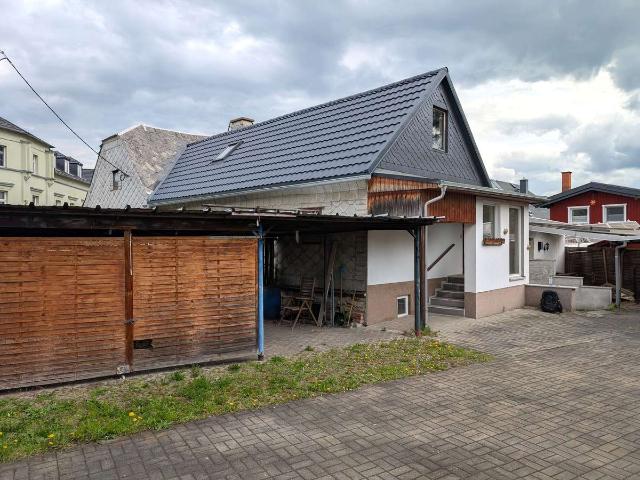 Ländlicher Charme trifft Gestaltungsspielraum – Fachwerkhaus mit Doppelgarage