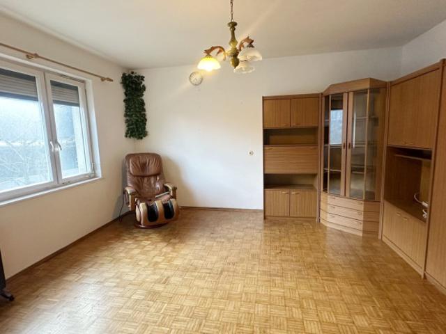 Einfamilienhaus mit großem Potenzial in Fahrafeld