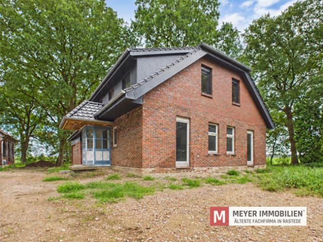 Ländliches Wohnhaus auf ca. 3.998 m² – mit viel Potenzial für eigene Ideen Obj. Nr. 6660