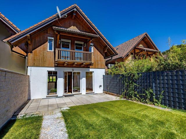 LANDLIEBE: Charmantes Reihenhaus in Berndorf bei Salzburg