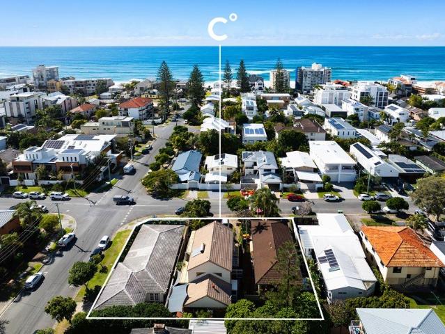 LANDMARK 1,215M² MERMAID BEACH HOLDING BUILD, DEVELOP OR LANDBANK