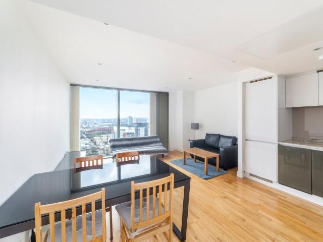 Landmark West Tower, 22 Marsh Wall E14, 1 bed property to rent, £2,750 pcm | PrimeLocation