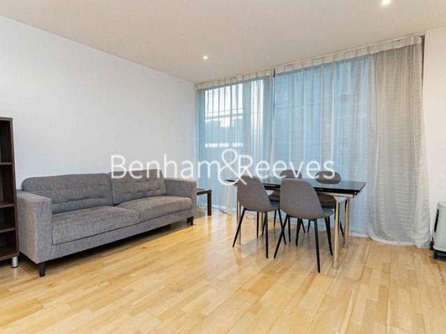 Landmark West Tower, 22 Marsh Wall, London, E14 8LD, United Kingdom | 1 bed apartment for rent #136868365 | Rentberry