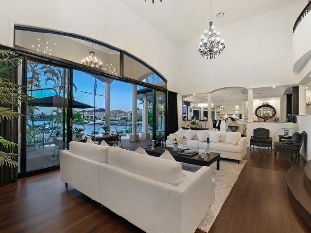 Landmark Estate A Statement of Lavish Waterfront Luxury