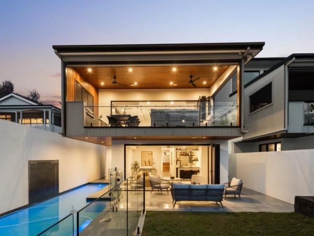 Landmark Family Residence with Spectacular Brisbane Skyline Views