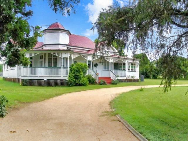 Landmark Federation Home in First Avenue Kingaroy