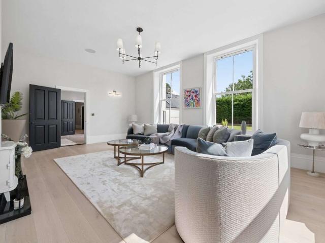 Landmark Georgian residence of exceptional scale, craftsmanship and presence
