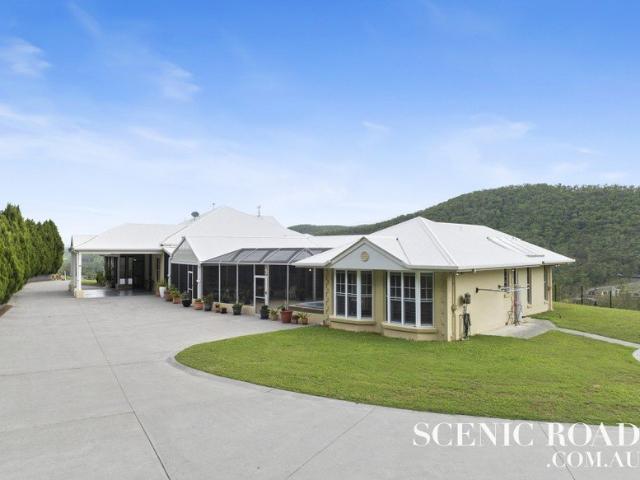 Landmark Homestead on 5 Acres Wongawallan
