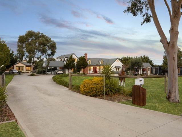 Landmark Luxury Offering with Dual Living