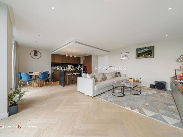 Landmark Pinnacle, Canary Wharf E14, 3 bed flat to rent, £5,750 pcm | PrimeLocation