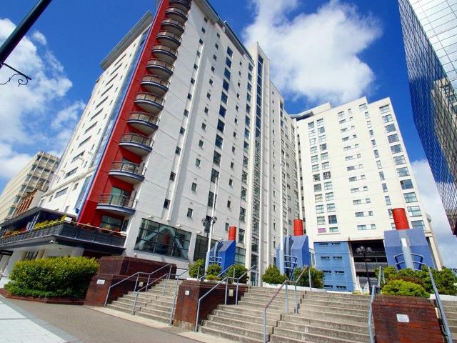 Landmark Place, Churchill Way CF10, 3 bed penthouse to rent, £2,250 pcm | PrimeLocation