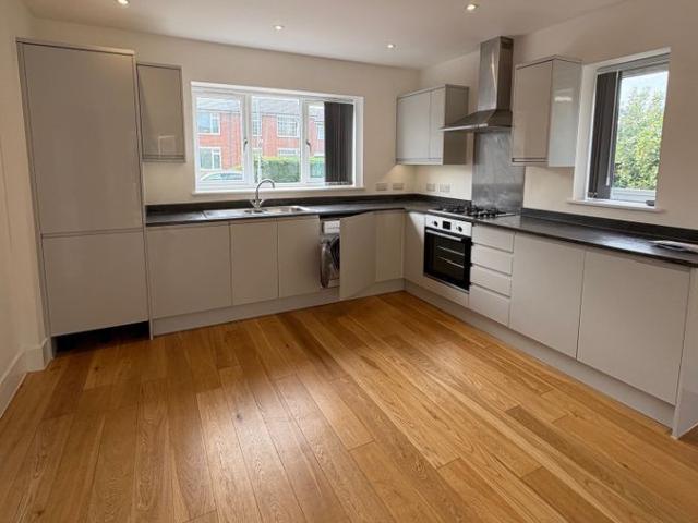 Landseer Avenue, Bristol BS7, 4 bed detached house to rent, £2,400 pcm | PrimeLocation
