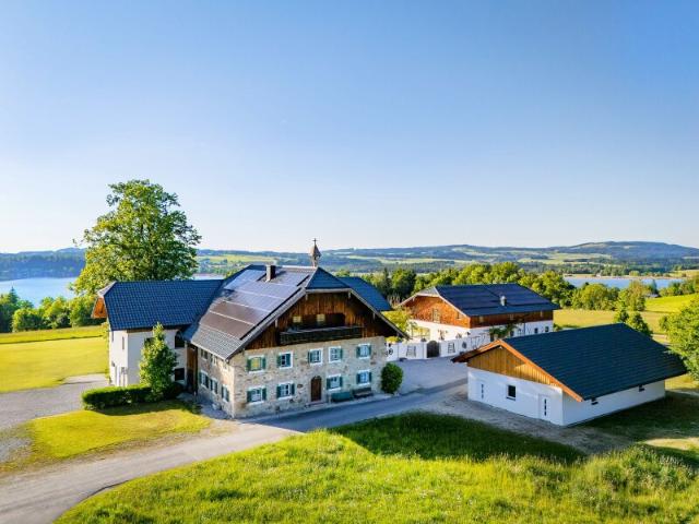 Landsitz am Wallersee