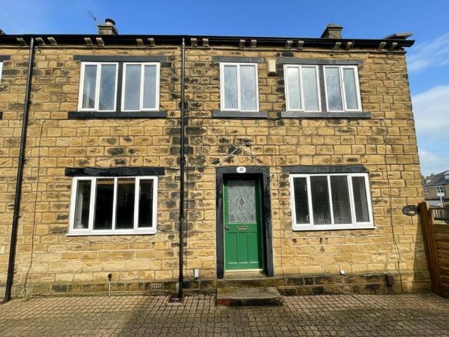 Lane End, Pudsey 3 bed cottage to rent £950 pcm £219 pw