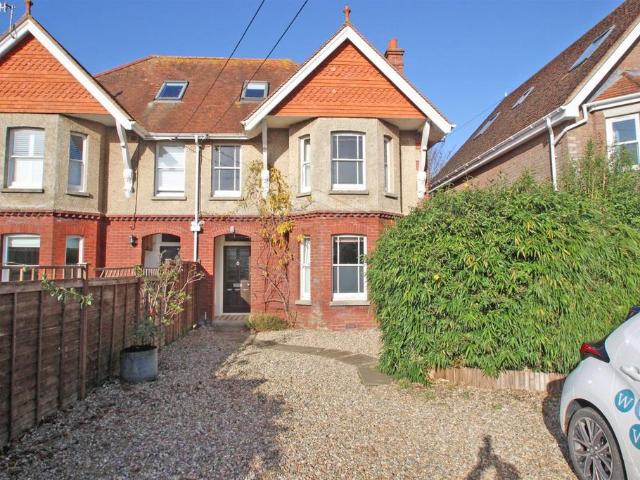 Lane End Road, Bembridge 6 bed semi detached house to rent £1,800 pcm £415 pw