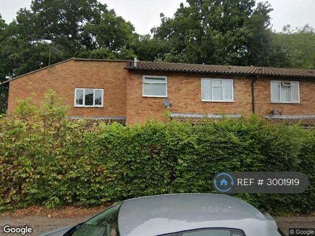 Lanercost Road, Crawley, RH11 1 bed terraced house to rent £1,160 pcm £268 pw