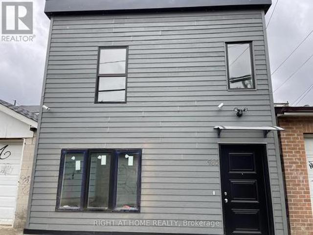 Laneway Suite 980 Ossington Avenue, Toronto, ON, M6G 3V7 house for lease | Listing ID W13553 | Royal LePage