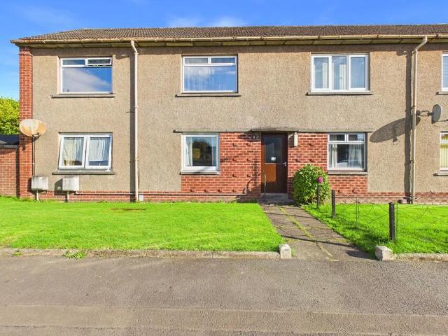 Lang Avenue, Renfrew PA4 1 bed ground floor flat to rent £600 pcm £138 pw