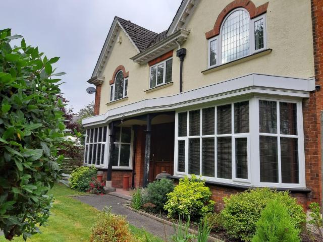 Langcliffe Avenue, Harrogate HG2, 3 bed flat to rent, £2,500 pcm | PrimeLocation
