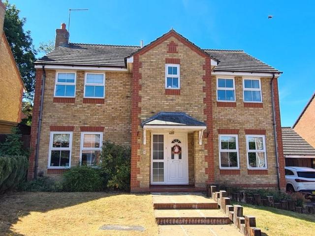 Langdon Close, Northants NN11, 4 bed property to rent, £1,800 pcm | PrimeLocation
