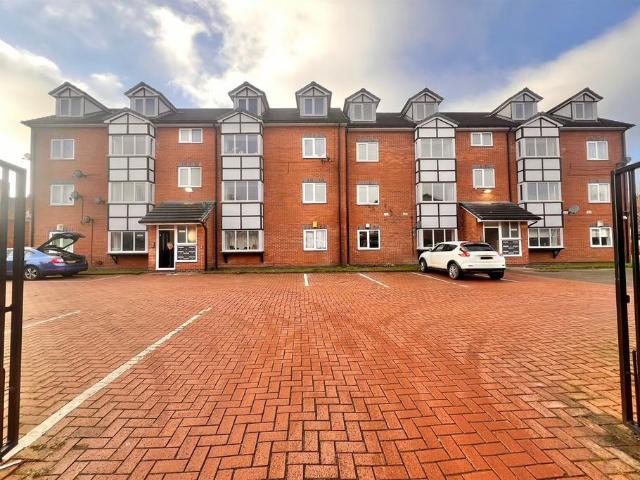 Langdale Avenue, Manchester 1 bed apartment to rent £850 pcm £196 pw