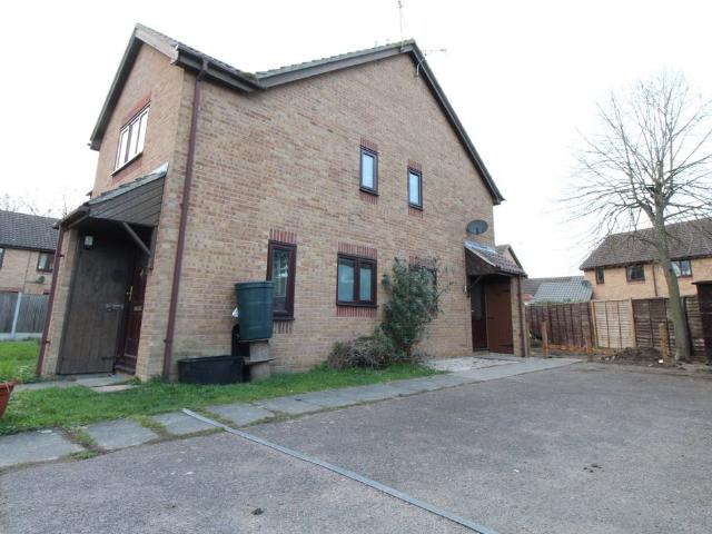 Langdale Drive, Colchester CO4, 1 bed detached house to rent, £1,050 pcm | PrimeLocation