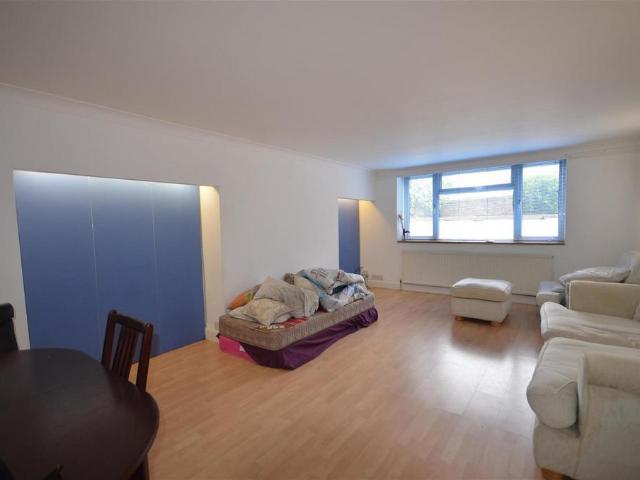 Langdale House, Sudbury Hill, Harrow. 2 bed flat to rent £1,725 pcm £398 pw