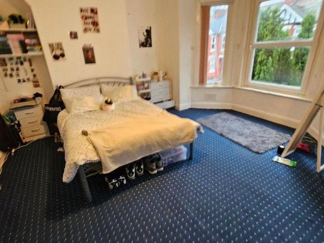 Langdale Road, Manchester, M14 1 bed in a house share to rent £650 pcm £150 pw